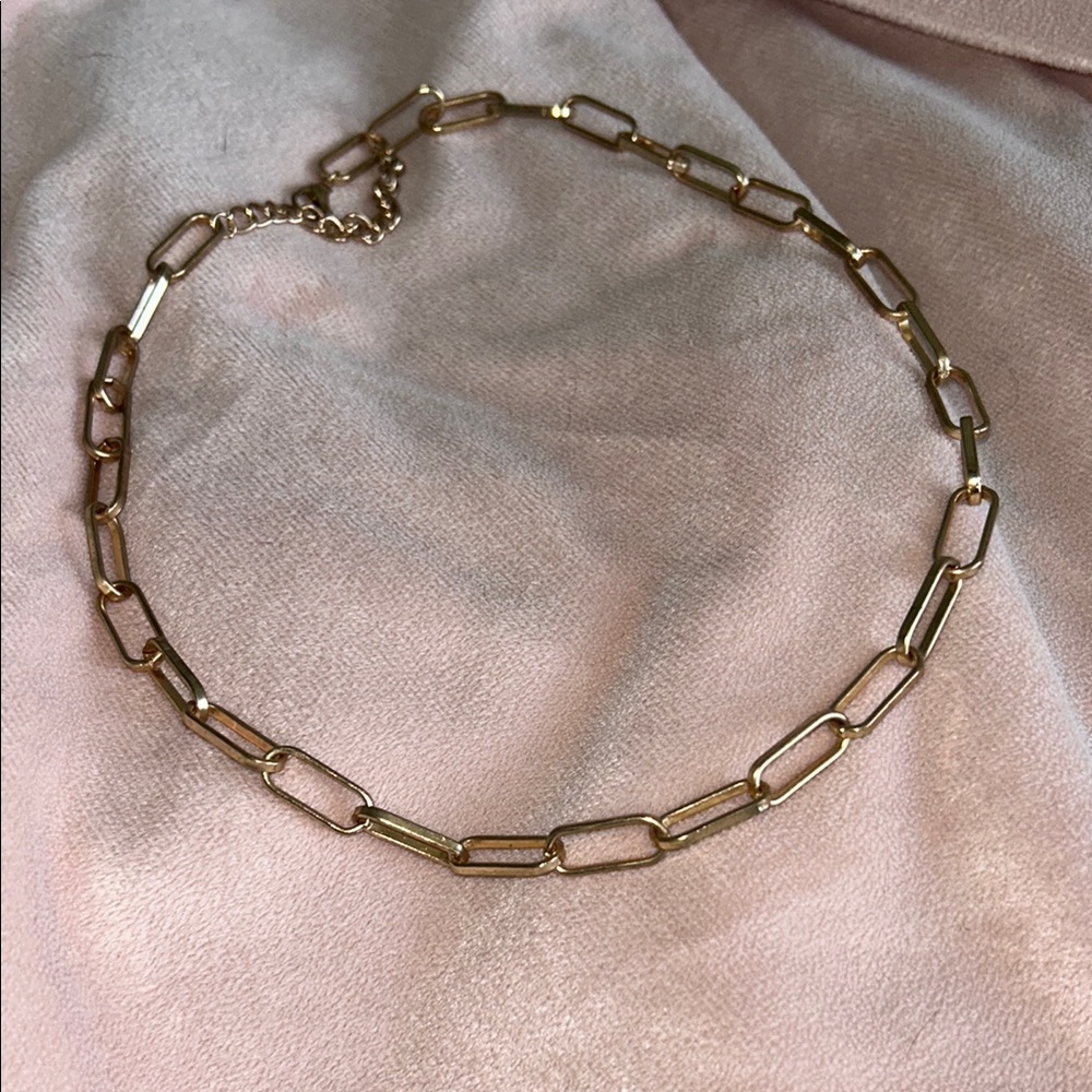 Elegant Gold Chain Necklace